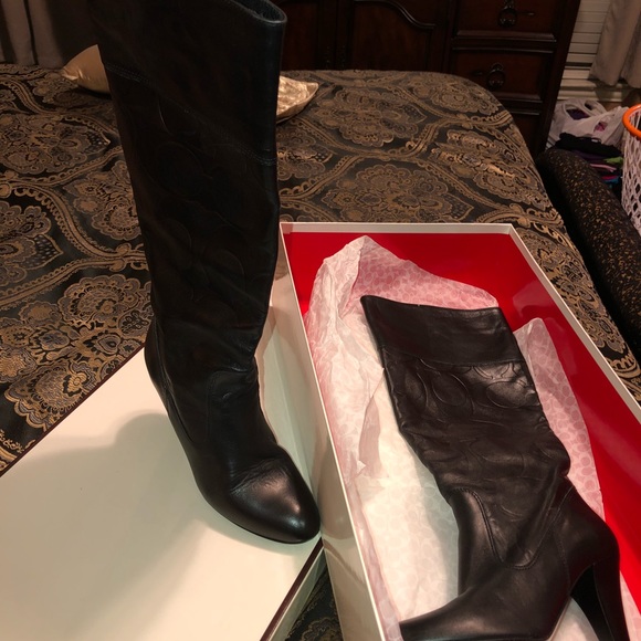 Beautiful Coach high heel boots - Picture 3 of 4